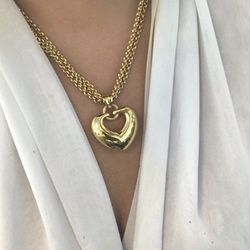 Gorgeous 14k Yellow gold Heart Necklace 