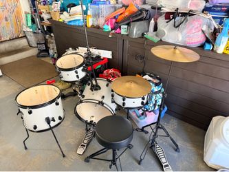 Ludwig Questlove drums set junior set