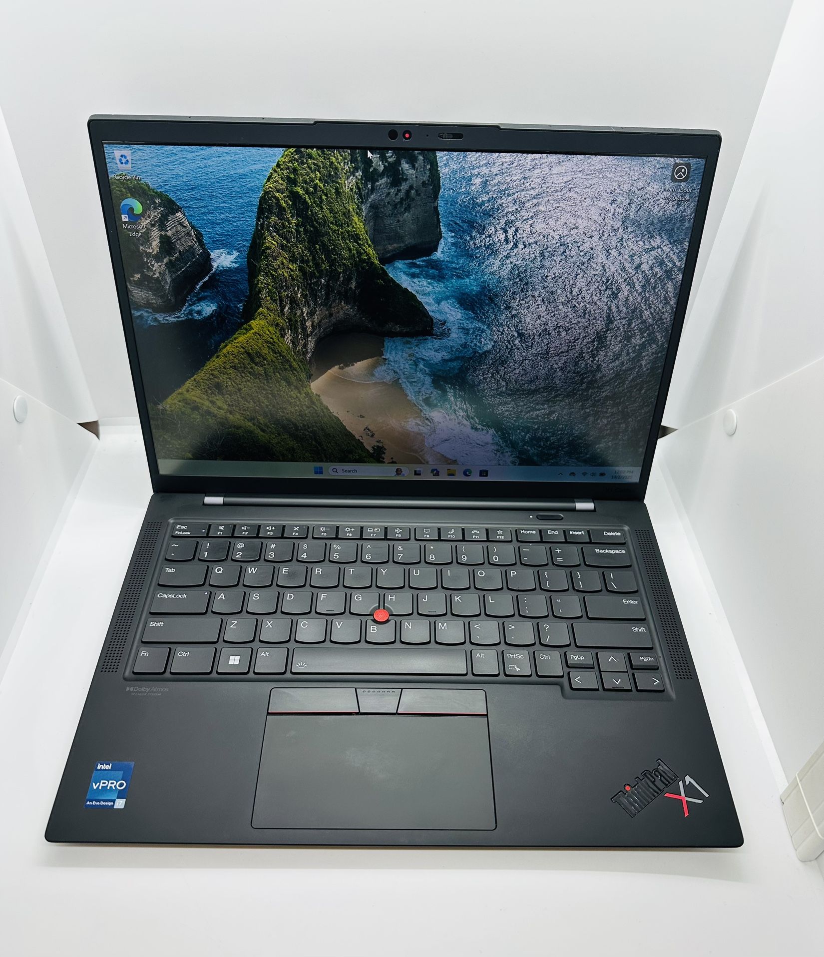 Lenovo ThinkPad X1 Carbon Gen 10 14" Touch I7-1270P 512GB SSD 16GB