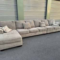 Huge Beige 3 Piece Sectional (Free Delivery!)