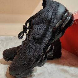 Nike Vapormax Flyknit sizes available in description