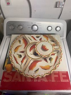 Santa Fe 2-Piece Sectional Server with Lid