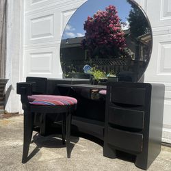 Vanity Table With Large Mirror & Chair Included! 