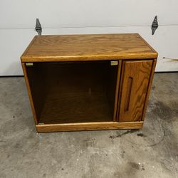 Cabinet with Glass Front – TV Stand / Display Cabinet with Casters