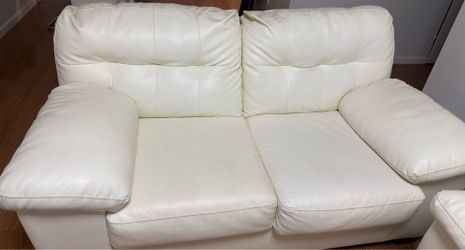 White sofa and lover seat/ Juego de Sofa blanco