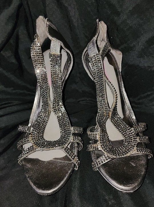 Womens Gold 4" Stiletto's Shoes by Foot Petals 8 M Covered in Rhinestones. Formal Wedding. East or west
