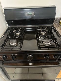 Hotpoint Black Gas Range Stove