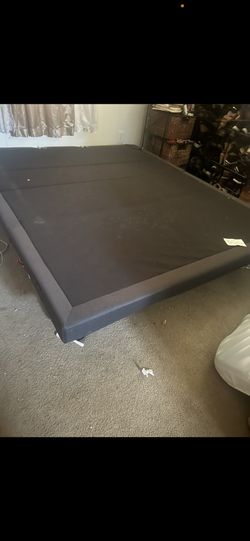 Adjustable bed base with controller