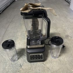 Ninja Auto-iQ Blender w/ Single-Serve Cups