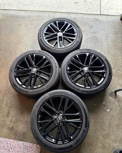 Black Toyota Camry wheels