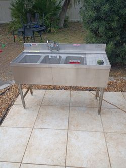 Commercial Sink 4 Ft Long 3 Ft Tall 24 Inches Front To Back