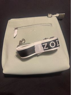 NWT women’s izod  crossbody
