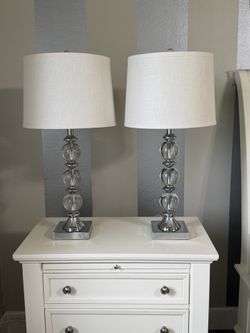Like new, Set of 2 Modern Glass & Chrome Table Lamps