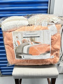 Queen Comforter Set