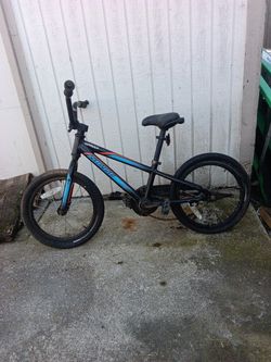 Specialized Hotrock Kids Bike