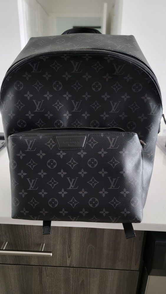 Louis Vuitton Discovery Backpack 