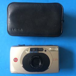 Nice rare found Leica Z2X Vario Elmar Silver 35-70mm Point & Shoot Camera w/case