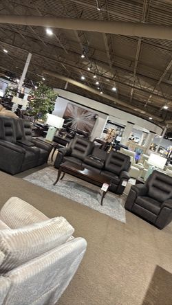Three Pease sofa set
