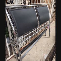 🌹QUEEN SIZE METAL BED🌹