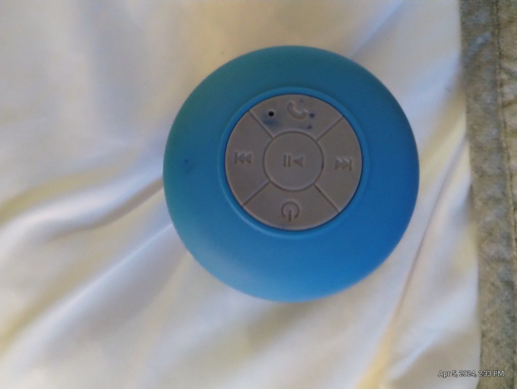  Bluetooth  Speaker Waterproof 