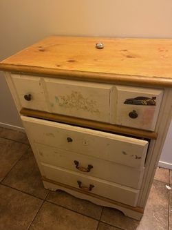 Dresser ,armor, Kitchen Table, Tv Stand 
