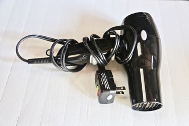 Blow dryer