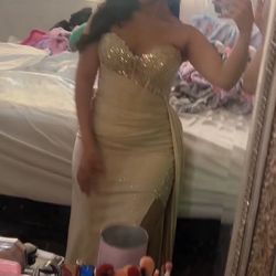 Gold/ Champagne Prom Dress, size 4