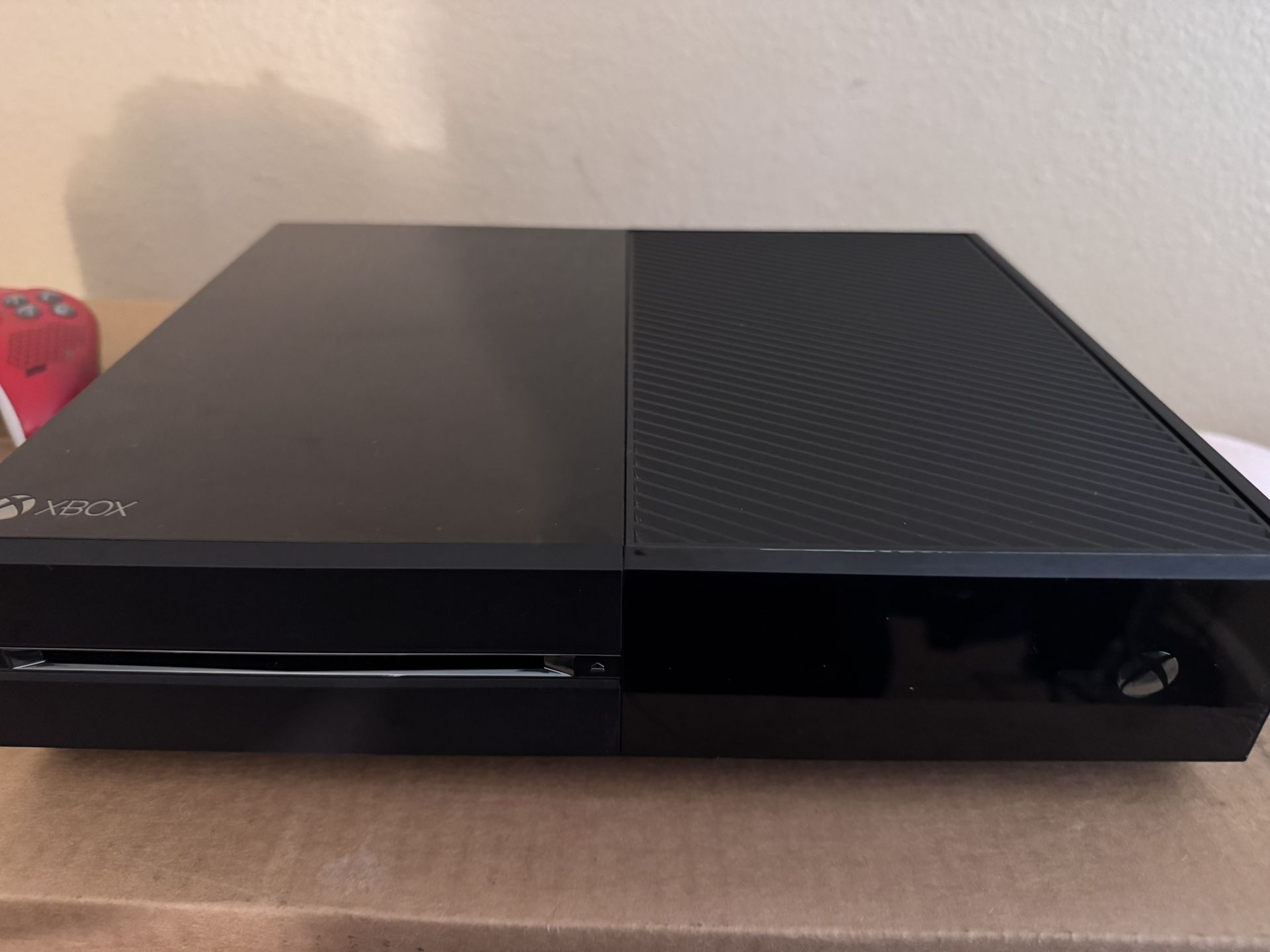 Xbox one 500GB Console and Kinect And TVs