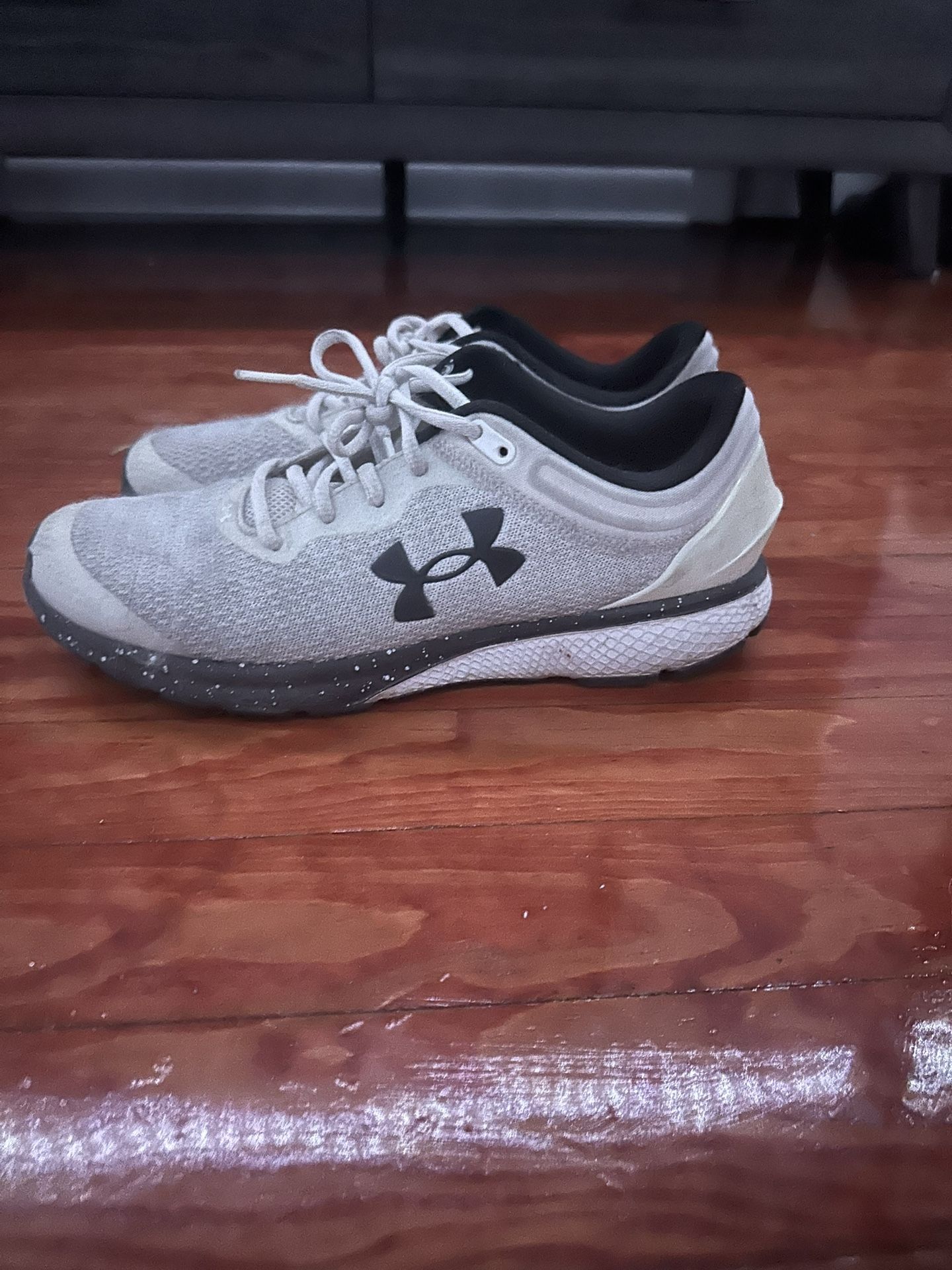 Under Armour Charged Escape 3 White Size9