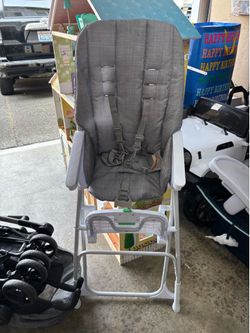 Ingenuity Compact Folding High Chair