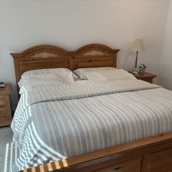 Broyhill Fontana King bedroom Set
