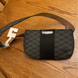Authentic Michael Kors Fanny Pack ( Belt Purse)  Cinto De Bolsa) Sz. S/M