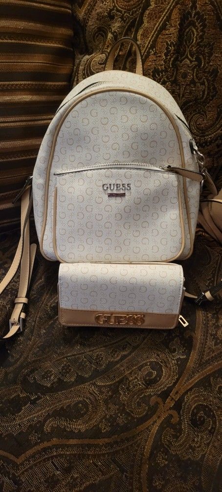 Guess Backpack And Wallet Set