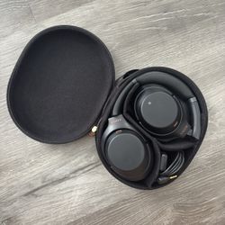 Sony WH-1000XM4 Wireless Headphones Black