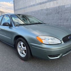 2005 Ford Taurus