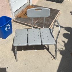 SHOWER CHAIR/BENCH