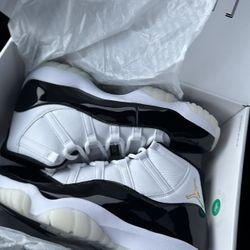 No Trades* Jordan 11 Men’s Sz 7-13