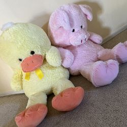 Big Plushy Duck And Pig
