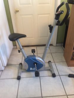 Bicicleta estacionaria para ejercicio