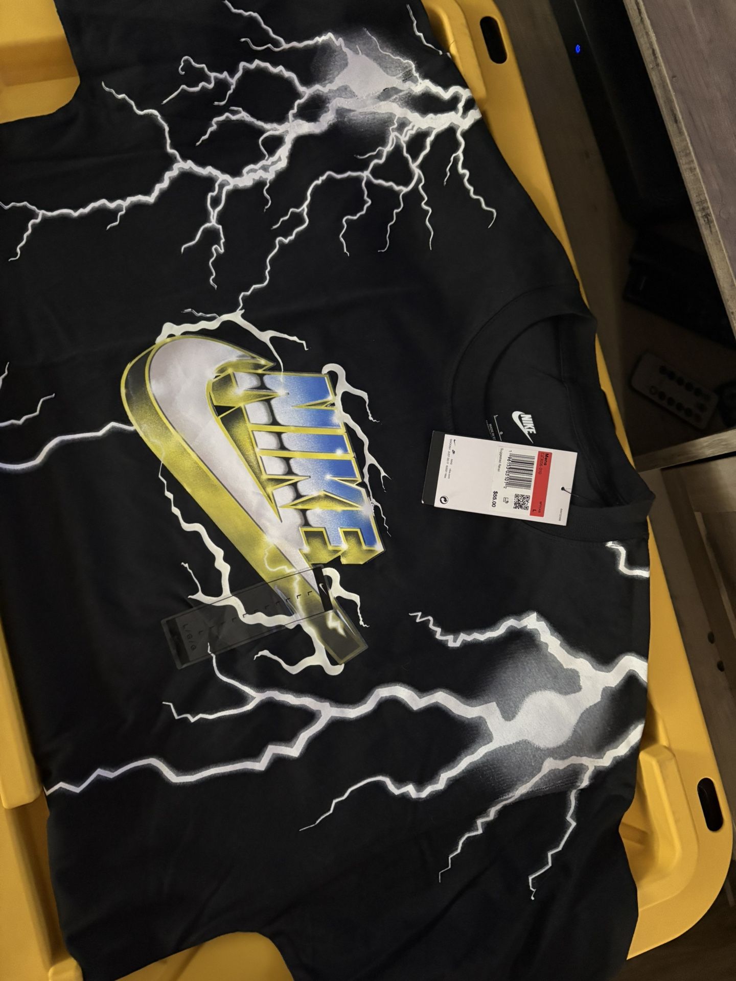 Size Large Nike T Shirt