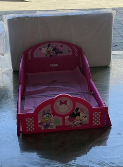 Minnie Mouse Girls bed