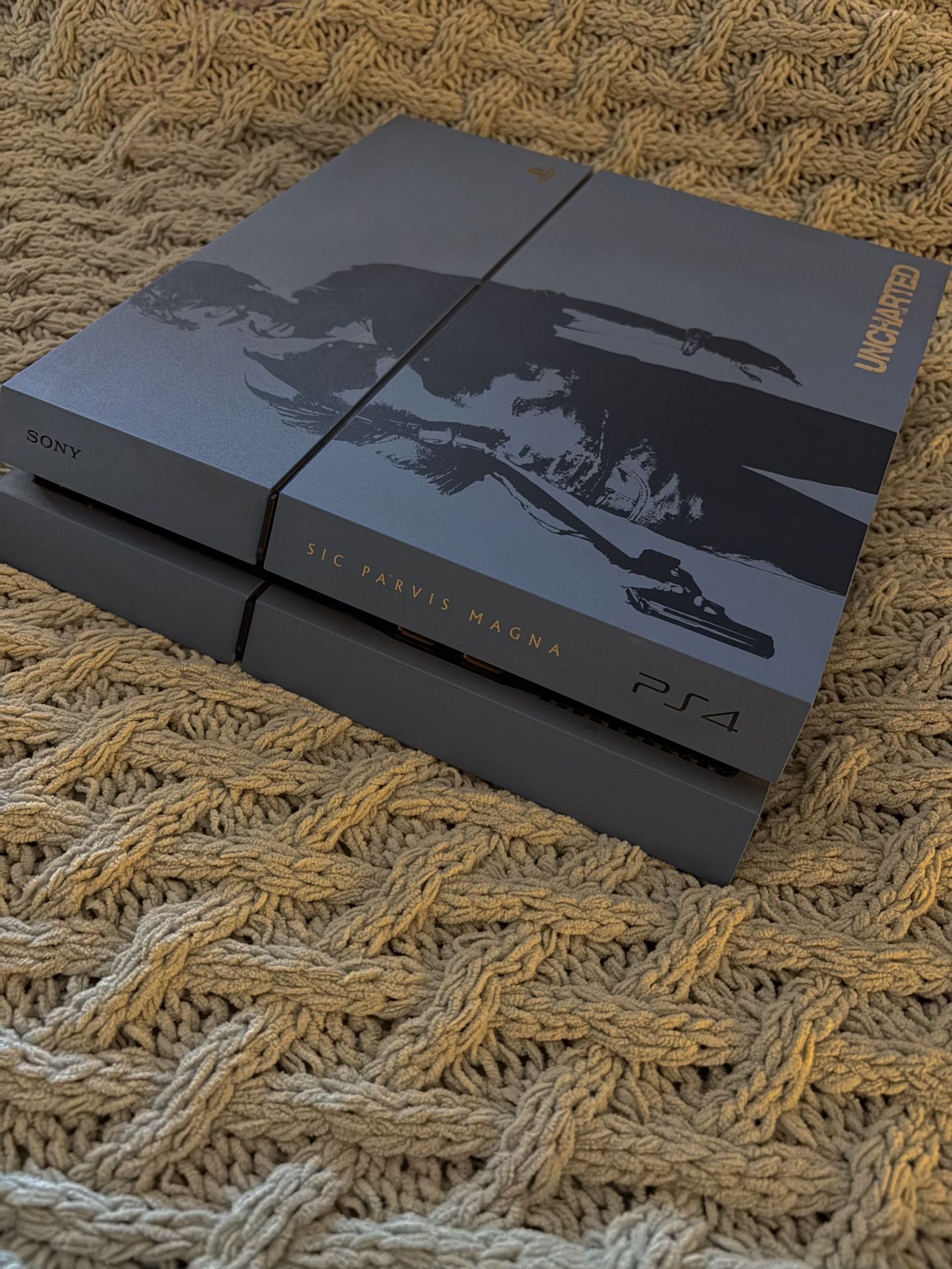 PS4 UNCHARTED Edition!!!