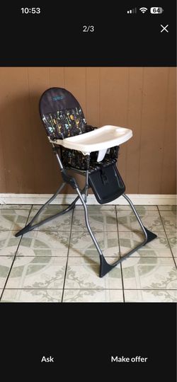 LIKE NEW CONVERTIBLE HIGH CHAIR!!!!