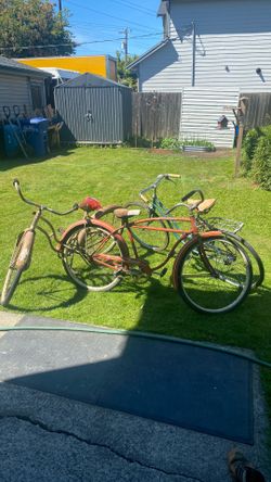 3 Vintage Schwinn bicycles