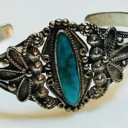VINTAGE Mexico Sterling Turquoise Cuff Bracelet - 20 grams