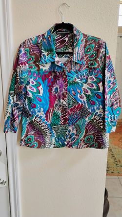 Women's Large Mirror Image Peacock Print Button-Up Blouse