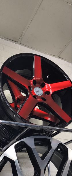 CUSTOM 22" 6X139.7 TRUCK WHEELS Vehicle Fitment: Engineered for Tacoma, 4Runner, and Titan owners who refuse to blend in with traffic. Shop Perks: G