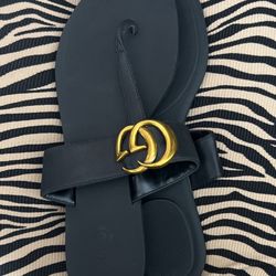 Gucci Sandal Size 41 /8 Make A Reasonable Offer It’s New 