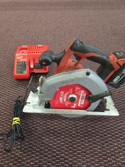 Milwaukee M18 Cordless Circular Saw with Battery and Charger