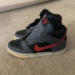 Nikes Sz 9.5 Men’s